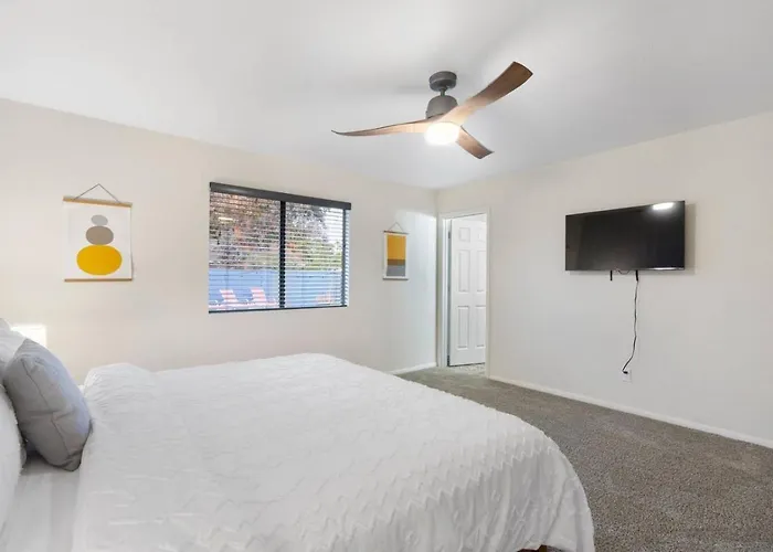 Family Friendly Pool 3br 2ba Near Dt *