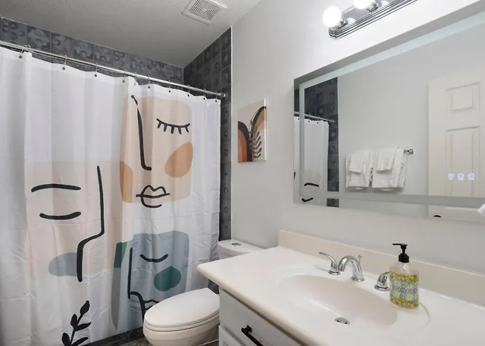 Family Friendly Pool 3br 2ba Near Dt Gilbert