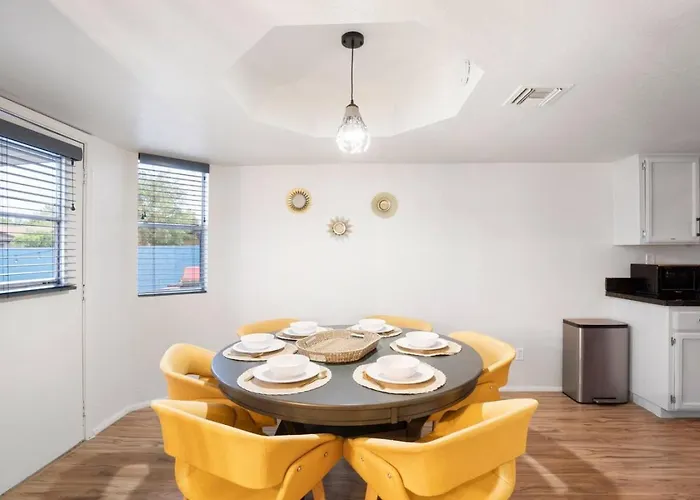 Family Friendly Pool 3br 2ba Near Dt