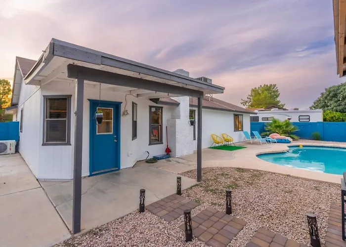 Family Friendly Pool 3br 2ba Near Dt Gilbert