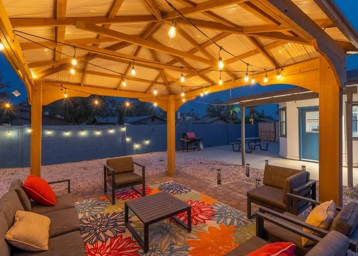 Family Friendly Pool 3br 2ba Near Dt *