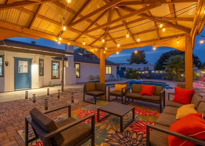 Holiday home Family Friendly Pool 3br 2ba Near Dt Gilbert