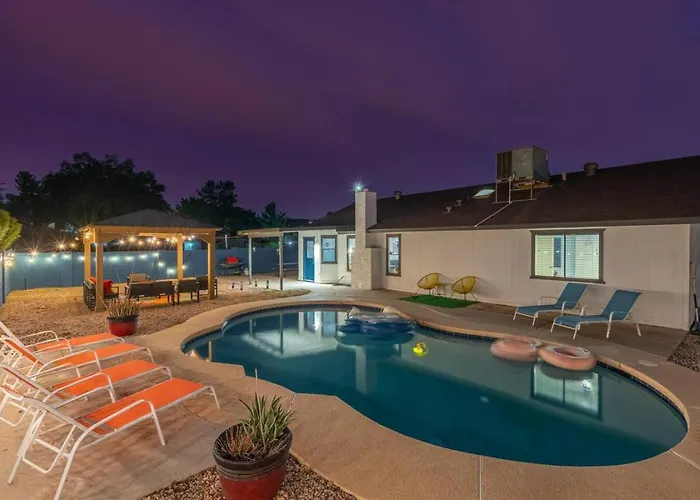 Family Friendly Pool 3br 2ba Near Dt Holiday home Gilbert