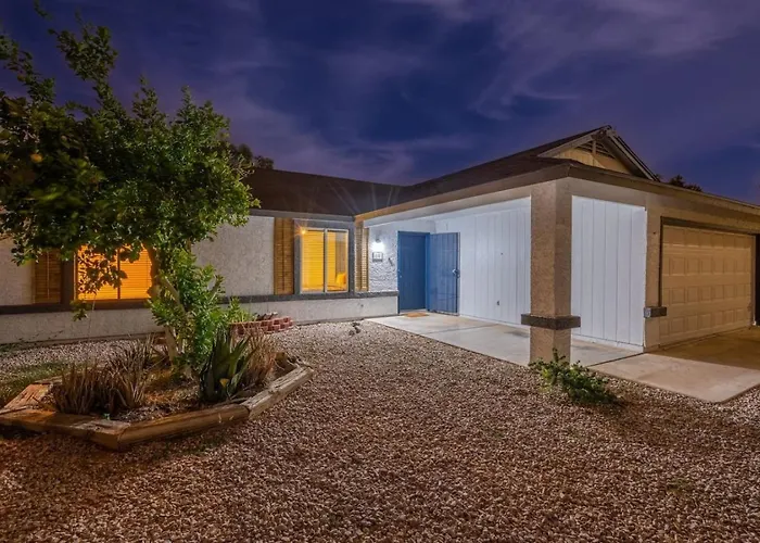 Family Friendly Pool 3br 2ba Near Dt Holiday home